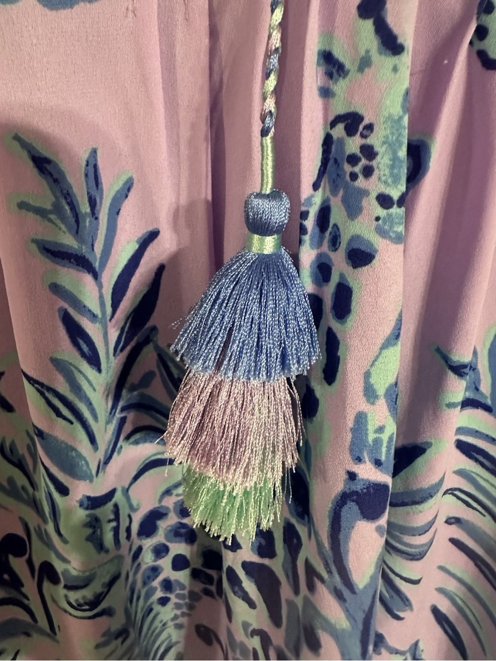 Lilly Pulitzer Womens L Purple Blue Green Floral V-Neck 3/4 Sleeve Tassel Tunic - Picture 4 of 5